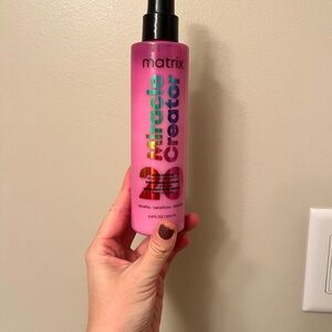 Matix Miracle Creator Multi-Tasking Treatment Spray - Pink and Black
